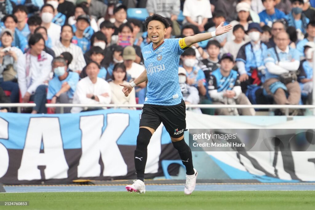 川崎フロンターレ 小林悠選手が引退 着用スパイクを振り返る - 0014のblog