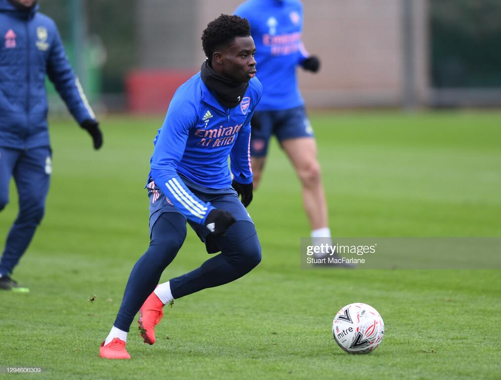 アーセナル所属 ブカヨ サカが謎のスパイクを着用 0014のblog