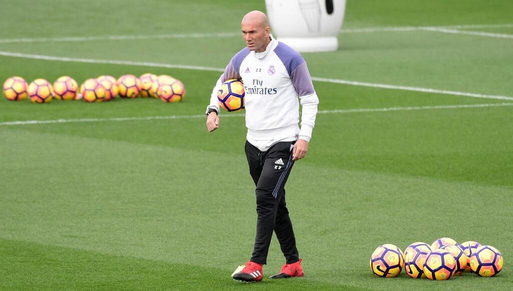 レアル 赤いスパイクを着用開始 0014のblog