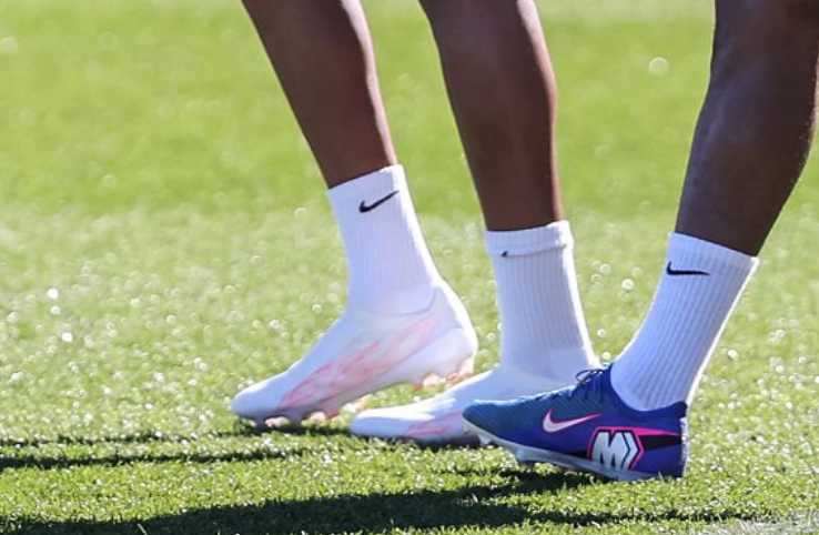 バルセロナ所属 ラミン・ヤマル選手が未発売スパイクを着用開始