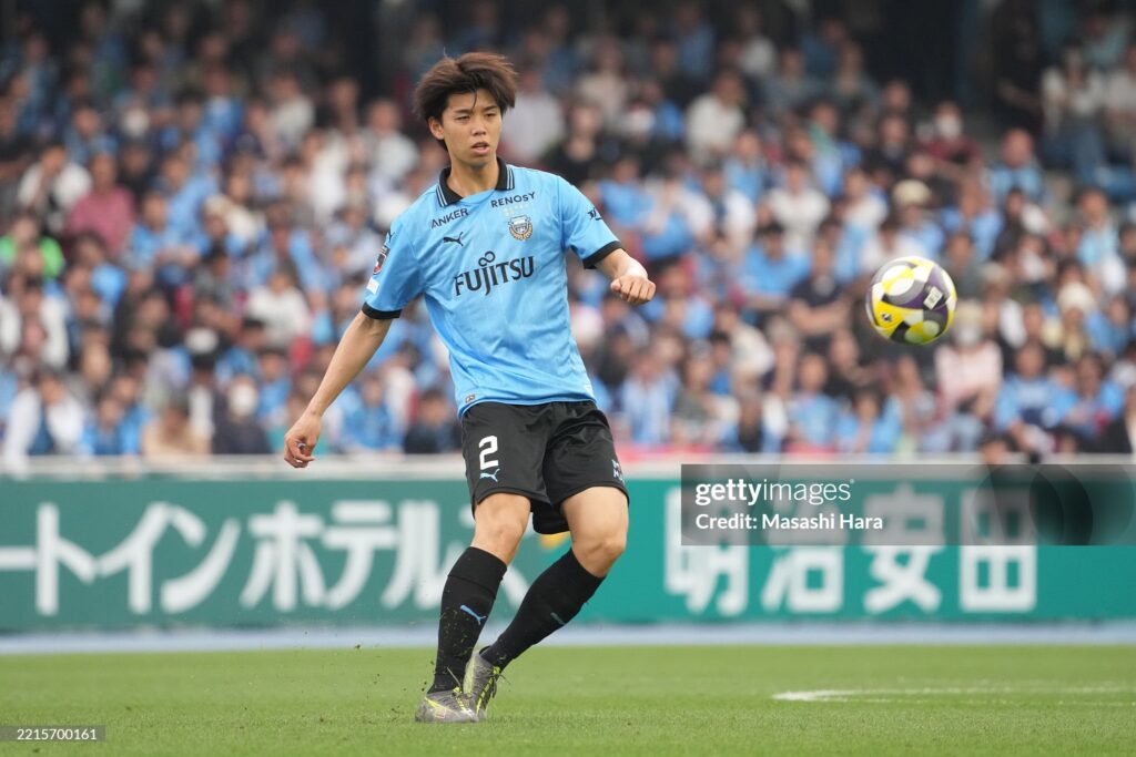 サッカー日本代表 高井幸大選手 着用スパイクをピックアップ