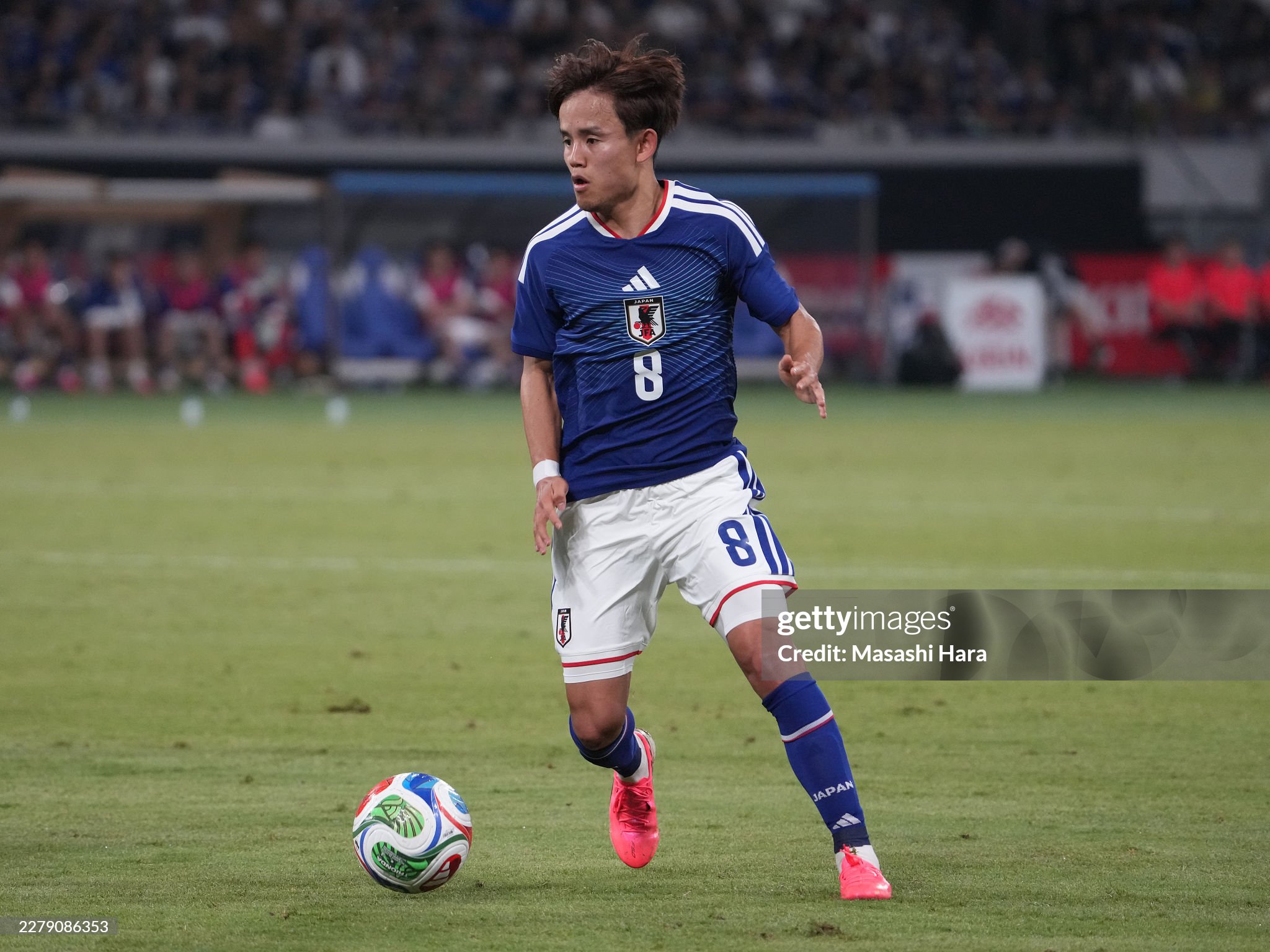 サッカー日本代表 久保建英選手の例からわかる スパイクの履き方