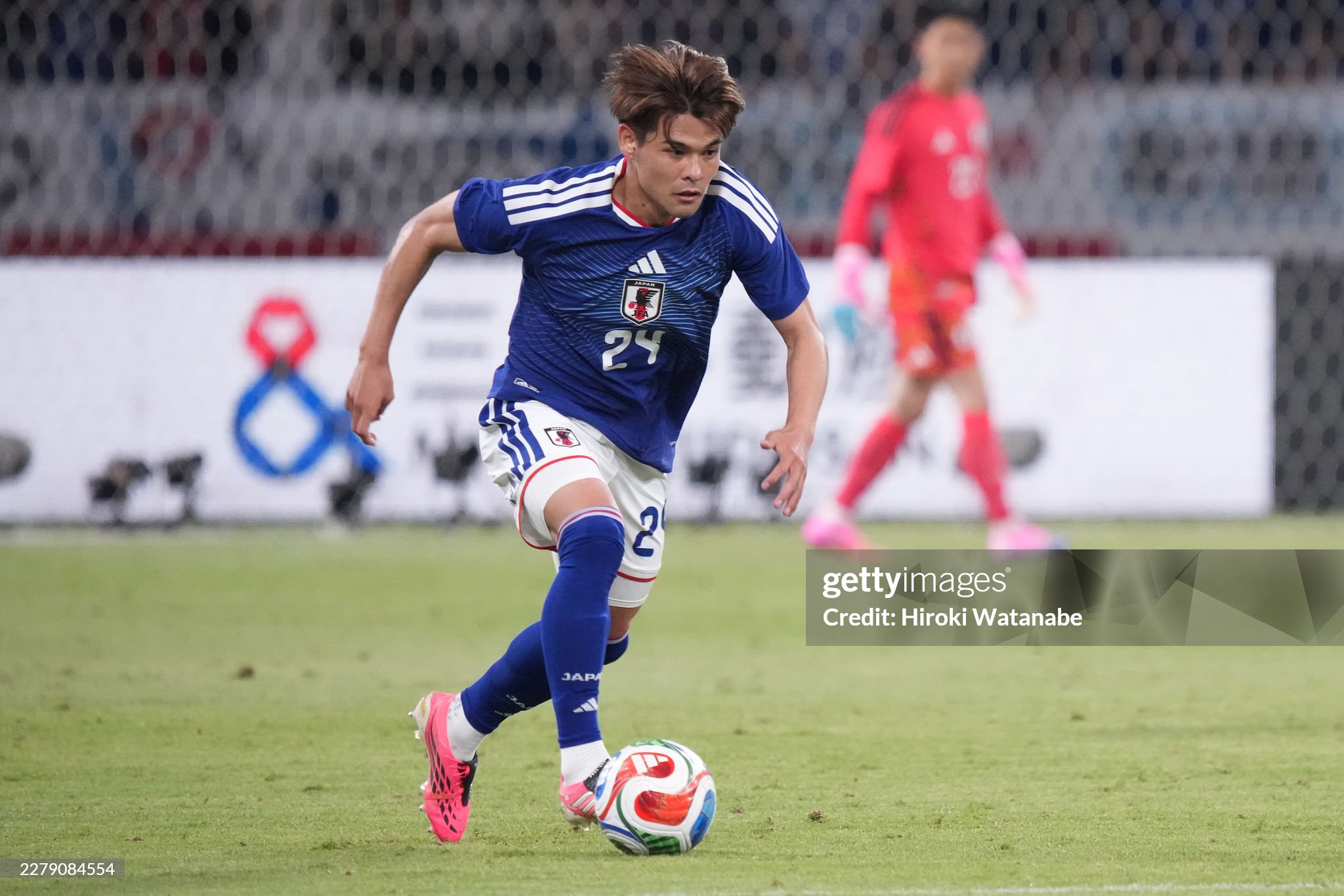 サッカー日本代表 佐野海舟選手 着用スパイクをピックアップ - 0014のblog