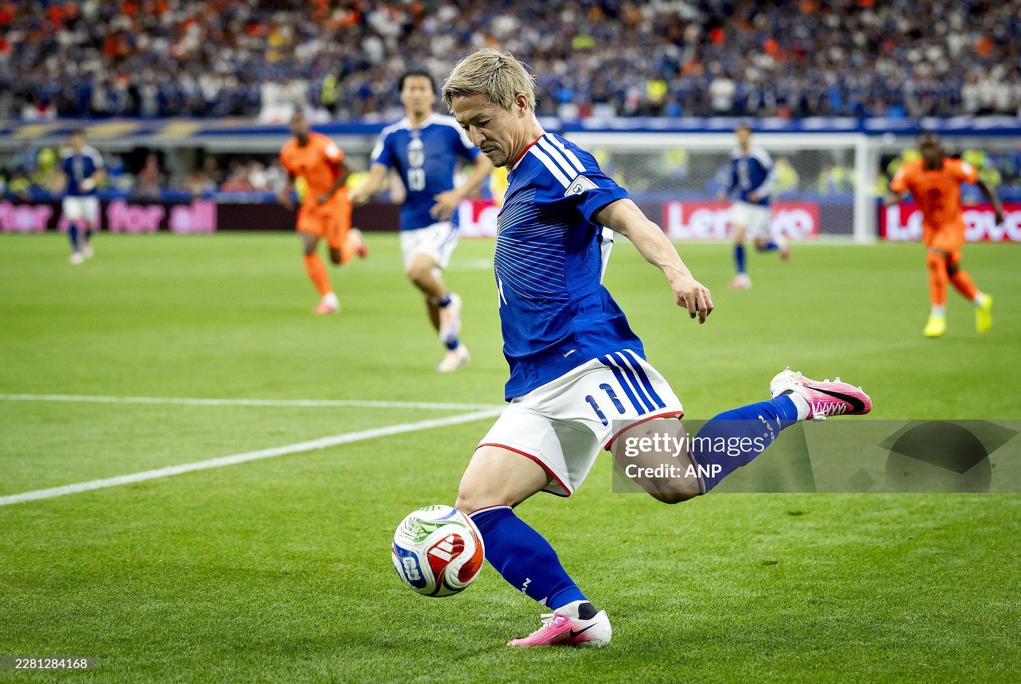 サッカー日本代表 前田大然選手 着用スパイクをピックアップ - 0014のblog