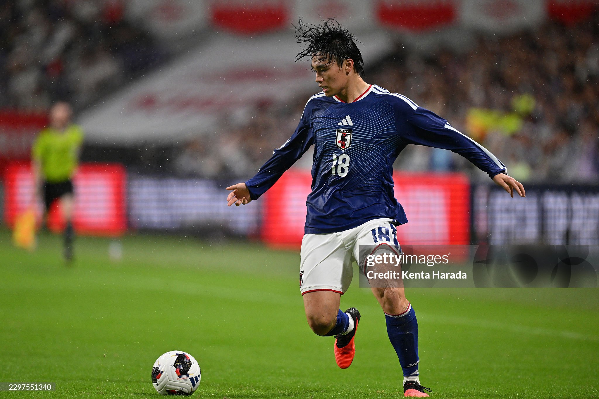 サッカー日本代表 上田綺世選手 着用スパイクをピックアップ - 0014のblog